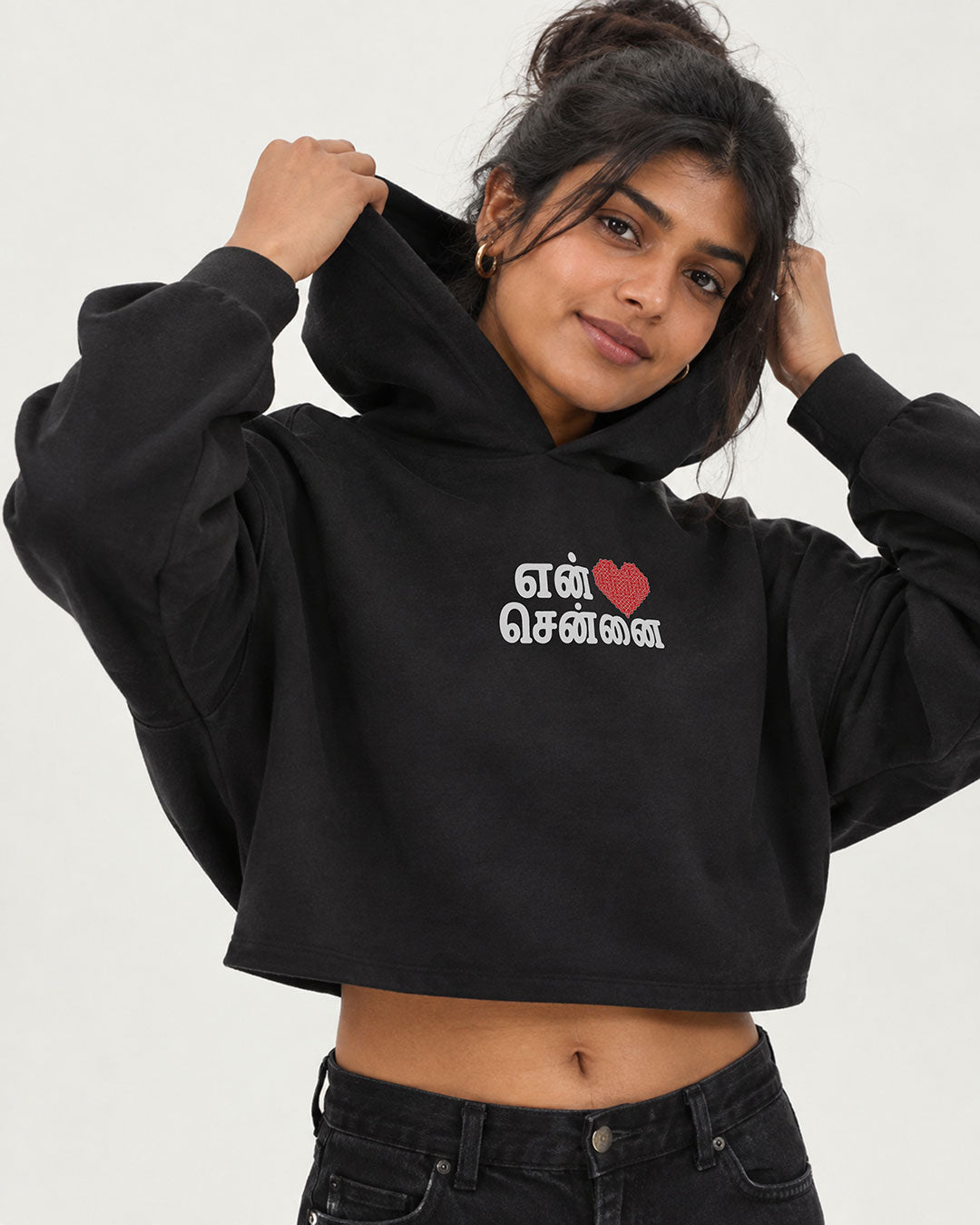 En Chennai | Black Cropped Hoddie
