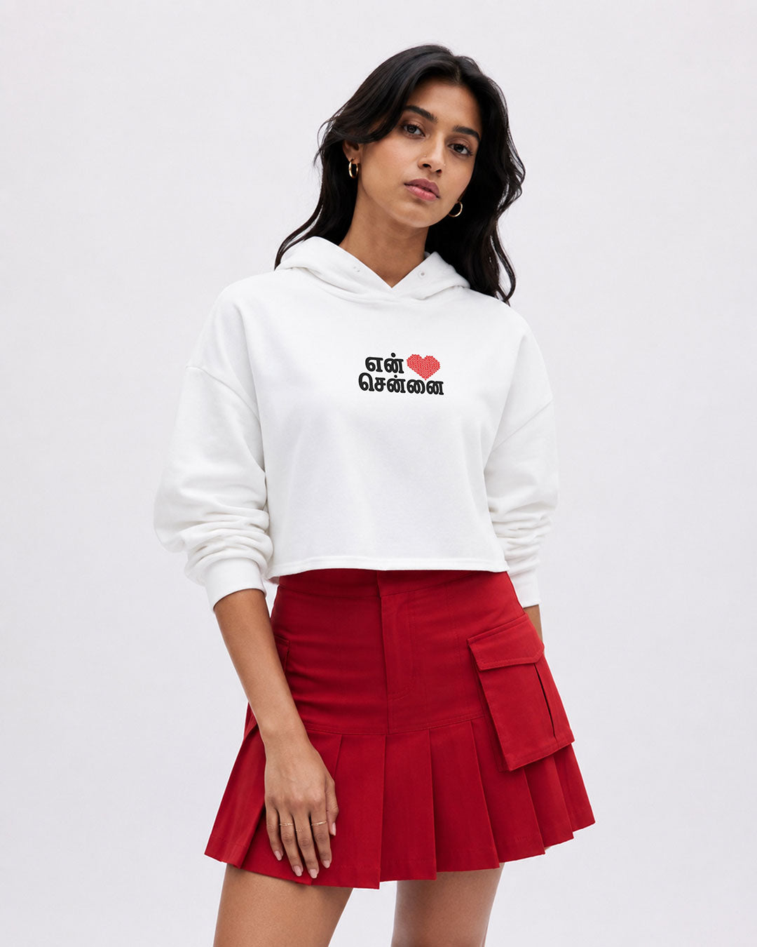 En Chennai | White Cropped Hoddie